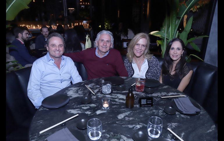 Andrés Lomelín, Fernando Maytorena, Lorenza Martínez y Claudia Ramírez. GENTE BIEN JALISCO/ CLAUDIO JIMENO
