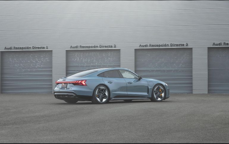 Su autonomía le permite llegar a los 472 kilómetros por carga de batería. EL INFORMADOR/M. Castillo