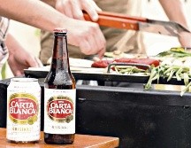 Salchichas, carne de hamburguesa y botanas saladas, las mejores compañeras de este tipo de cerveza. ESPECIAL