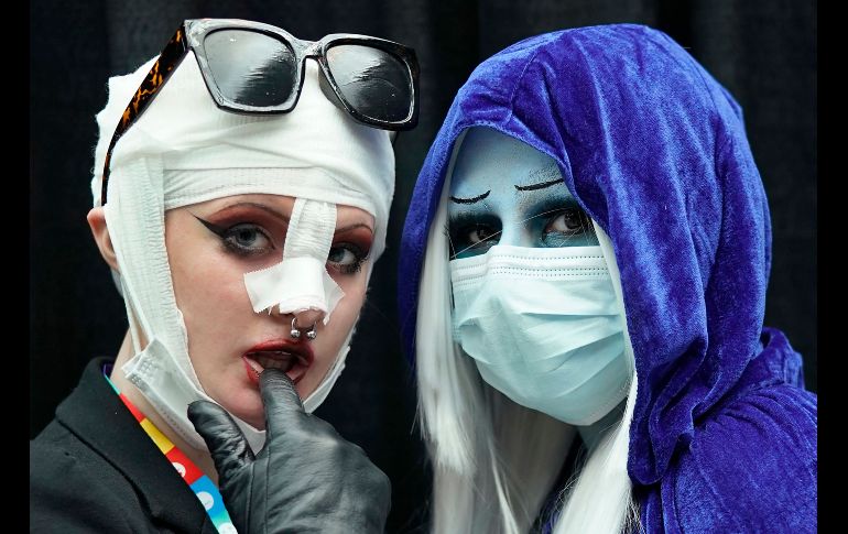 Cosplayers asisten este domingo al Comic-Con neoyorquino, que en esta edición se realiza del 7 al 10 de octubre. AFP/T. A. Clary