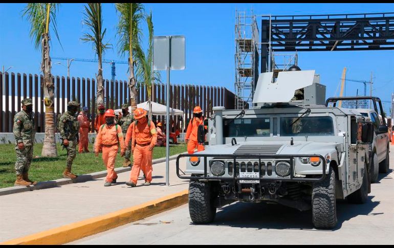 Este es el segundo paro de trabajadores que construyen la refinería de Dos Bocas en lo que va de este año. EFE/M. López