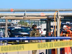 Elementos de la Guardia Nacional y la Secretaría de Marina resguardan las instalaciones para proteger a los trabajadores ante las protestas y provocaciones. SUN