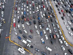 Estas restricciones de viaje, aplicadas inicialmente por Donald Trump, estaban en vigor desde el inicio de la pandemia en 2020. AFP / ARCHIVO