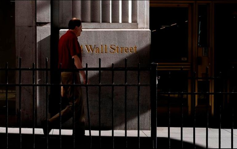 El sector financiero tuvo la segunda mejor ganancia después del sector de los bienes no esenciales, y después destacaron el industrial y el tecnológico. EFE/J. Lane