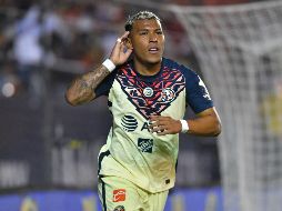 LÍDERES. En el minuto 97 Roger Martínez marcó el gol del triunfo tras una genialidad. IMAGO7