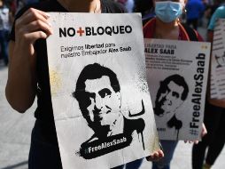Venezolanos en una manifestación para pedir la liberación de Saab, ayer en Caracas. AFP/F. Parra