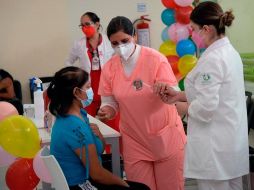 Hasta ahora, 69.1 millones de personas mayores de 18 años tienen al menos una dosis de la vacuna anticovid. EFE/C. López