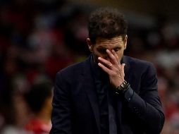 HABITUAL. Tras finalizar los partidos, últimamente Diego Simeone se marcha corriendo al estuario. AFP/J. SORIANO