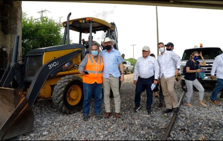 El diplomático estadounidense fue recibido por el gobernador del estado, Alejandro Murat Hinojosa. TWITTER/@alejandromurat