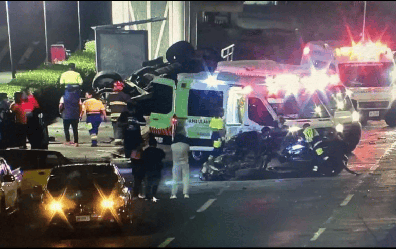 Hasta el momento se desconoce el paradero del conductor de la camioneta. ESPECIAL