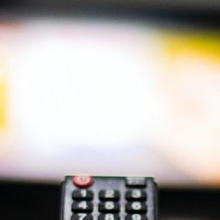 Canal de televisión transmite contenido explícito durante reporte del clima