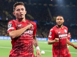 CUMPLEAÑERO. Yeremi Pino se convierte en el jugador más joven (19) que celebra su cumpleaños con un gol en UEFA Champions League.  EFE/P. SCHNEIDER