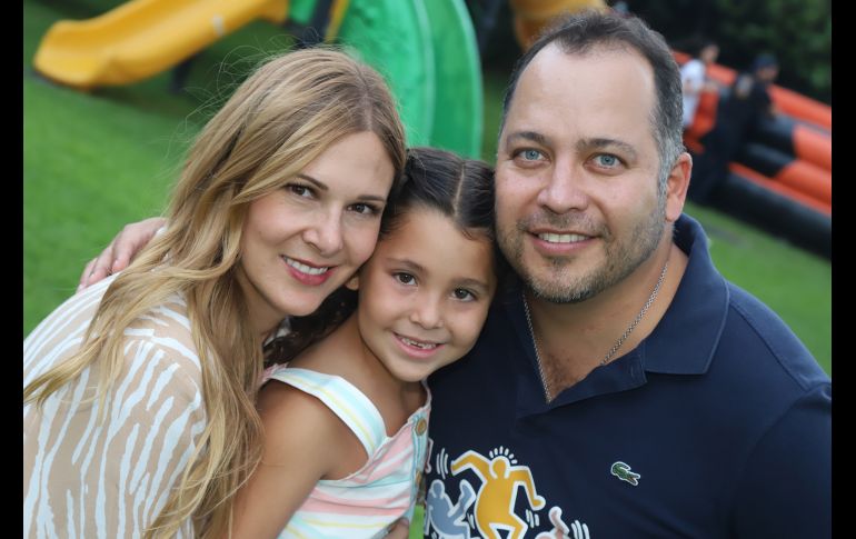 Jennifer Guzmán Natalia y Rogelio Ríos GENTE BIEN JALISCO/CLAUDIO JIMENO
