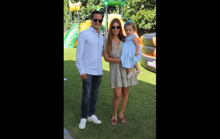 Ernesto Guzmán, Jo Martínez y Paula Guzmán GENTE BIEN JALISCO/CLAUDIO JIMENO