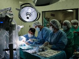 Los Estados gastaron 2% menos en salud en comparación con el 2019. Otros recortes se dieron en educación (-2%) y seguridad pública y justicia (-6 por ciento). XINHUA/M. Roma