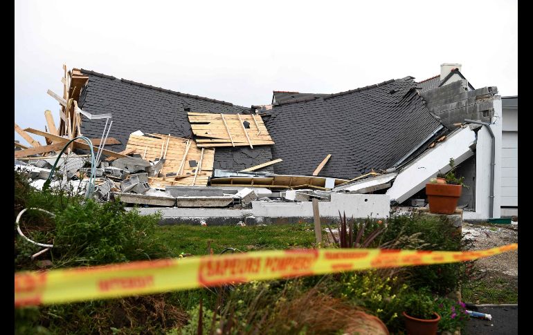 La primera tormenta de la temporada siguió su progresión este jueves hacia la frontera con Alemania, al este. AFP/F. Tanneau