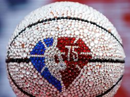 La NBA realiza homenajes a sus leyendas por los 75 años de la Liga. AFP/J. Tilton