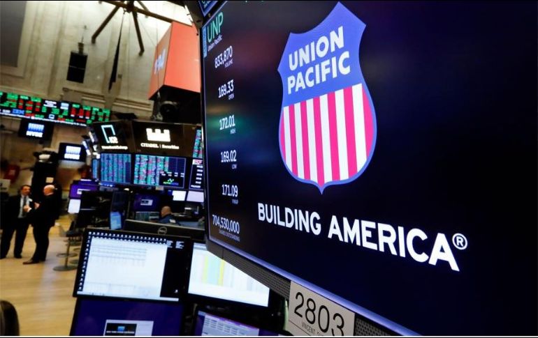 El parqué neoyorquino se movió toda la jornada. AP/ R. Drew