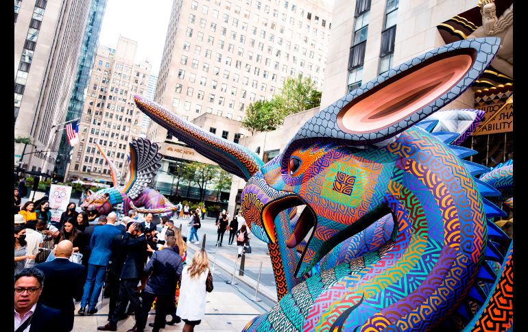 El evento comenzará con la inauguración de esculturas de alebrijes y catrinas este 22 de octubre. EFE/J. Lane