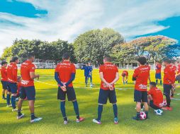 Con tres fechas de Fase Regular por disputarse, todo parece indicar que Marcelo Michel será el DT de Chivas lo que resta del torneo. TWITTER/@chivas