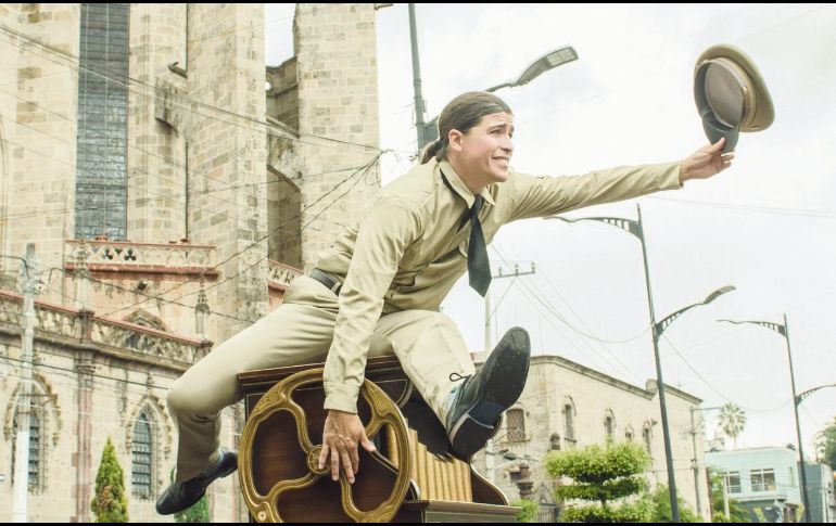 El organillero te lleva. El personaje será el encargado de dirigir los recorridos del proyecto “Ciudades sonoras”. Cortesía