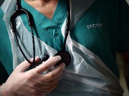 Autoridades destacaron que los médicos son héroes y heroínas que se esfuerzan para preservar la vida y la dignidad humana. EFE / ARCHIVO