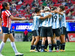 CAYERON. Argentina aprovechó el desconcierto de las locales y le dio la vuelta a la pizarra en el segundo lapso. IMAGO7