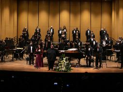 El concierto comenzó poco después de las 20:00 horas, en el cual se interpretó una cantata de Carl Orff, la famosa Carmina Burana, en su formato original para dos pianos y percusiones. EL INFORMADOR/G. GALLO