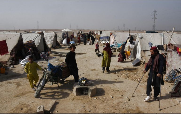 Desesperación. Pobladores deben decidir entre migrar o enfrentar las condiciones que se avecinan este invierno. Xinhua