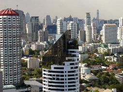 El incidente ocurrió en Tailandia, mientras los pintores intentaban reparar grietas en el piso 26 de un edificio. EFE / ARCHIVO
