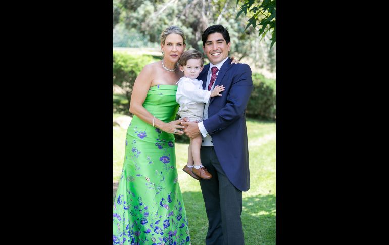 Alejandra Martínez, Mateo Dau y Juan Pablo Dau GENTE BIEN JALISCO / JORGE SOLTERO