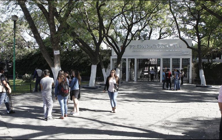 Además, consideran que si los estudiantes no están en posibilidad de atender adecuadamente los cursos del ciclo escolar 2021 “B”, podrán solicitar la baja del horario asignado. EL INFORMADOR / ARCHIVO