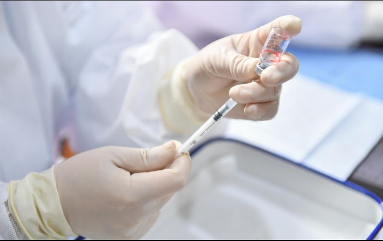 La OMS fijó como objetivo que el 40% de la población de cada país esté vacunada contra el COVID-19 antes de finales de año y el 70% a mediados de 2022. XINHUA/C. Zeguo