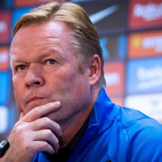 ¿Cuáles fueron los números de Koeman como técnico del Barcelona?