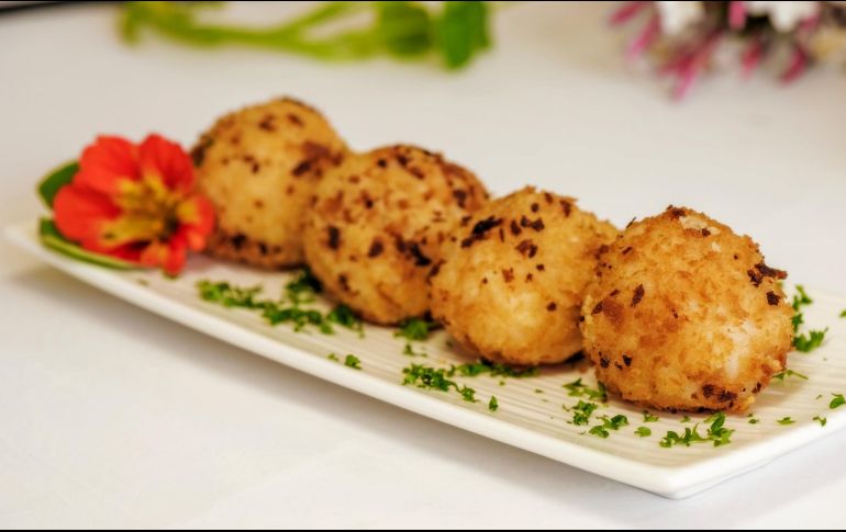Prepara unas deliciosas bolitas de arroz. ISTOCK.