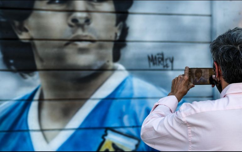 RECORDADO. Este 30 de octubre, en el natalicio de Maradona clubes como Boca Juniors, Barcelona y Napoli lo recordaron con emotivos mensajes. EFE/J. Roncoroni