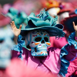 AMLO envía mensaje por Día de Muertos: "Son días dedicados a nuestros difuntos"