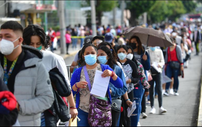 Las autoridades atribuyen el porcentaje faltante para llegar al 100 % a personas que no pudieron acudir en el día programado o que se vacunaron en Estados Unidos, pero los expertos advierten que falta mucho para concluir la vacunación. SUN / ARCHIVO