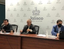 El jefe de gabinete estatal, Hugo Luna Vázquez (izq), expuso que, de concretar el aumento, para 2023 integrarán un fondo de dos mil 500 millones para invertir en infraestructura educativa. EL INFORMADOR / R. Rivas