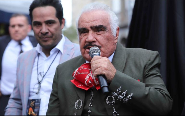 Vicente Fernández continúa sin presentar eventualidades y su evolución en la última semana es muy satisfactoria.SUN / ARCHIVO
