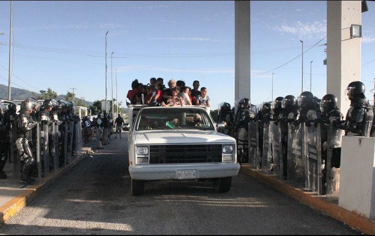 Desde el 23 de octubre, la caravana ha caminado más de 200 kilómetros. EFE/J. Blanco