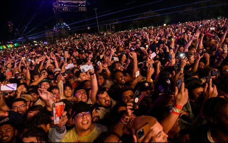 Unas 50 mil personas acudieron al complejo deportivo y de ocio NRG Park para disfrutar de un concierto del rapero Travis Scott. AP / J. Ellis