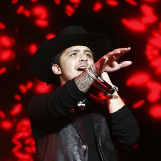 Belinda y Christian Nodal: Supuesto video donde el cantante se borra tatuaje de su ex pareja causa conmoción en redes