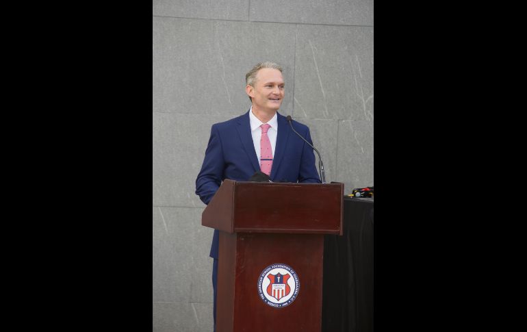 David Charles McGrath GENTE BIEN JALISCO/ESMERALDA ESCAMILLA