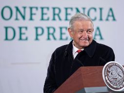 Andrés Manuel López Obrador dijo que viajará en vuelo comercial, expondrá su opinión y regresará inmediatamente. EFE/Presidencia de México