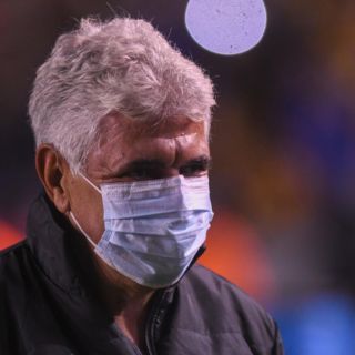 ¿Lo castigarán? Investigan al "Tuca" Ferreti por polémicas palabras en rueda de prensa