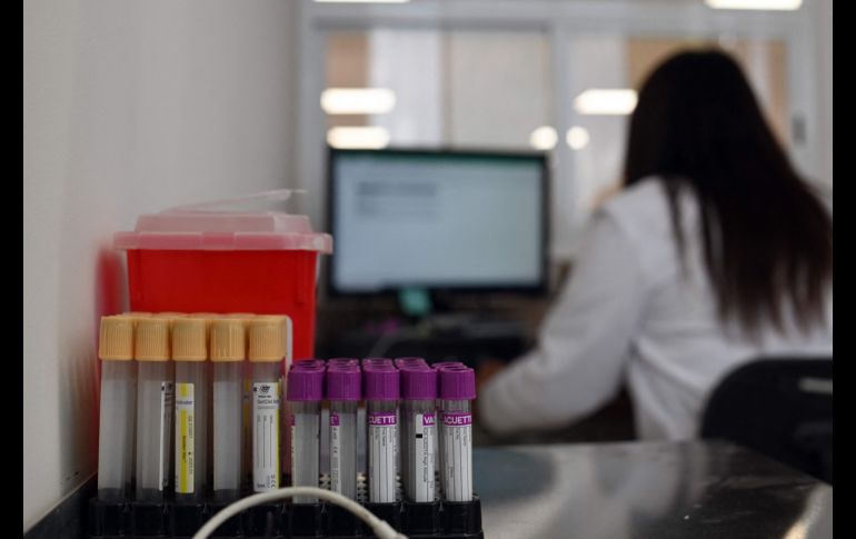 Muestras en el área de Salud Integral de la primer clínica pública para personas trans en México. AFP / A. ESTRELLA