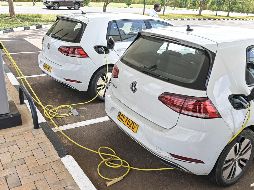 Ford, Mercedes-Benz, General Motors y Volvo suscribieron el texto. AFP/S. Maina