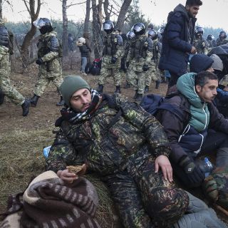 Acusan “intolerable” crisis de los migrantes en Polonia y Bielorrusia