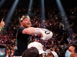 El campeón ha presumido en redes sociales su amistad con exponentes del reggateón, aunque demuestra que ese género no es precisamente su favorito. EFE / ARCHIVO